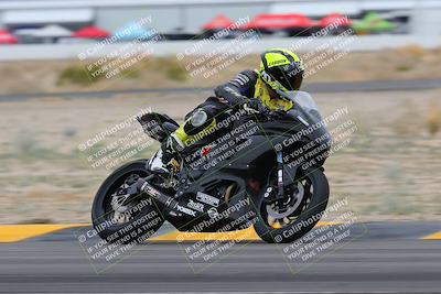 media/Jan-14-2023-SoCal Trackdays (Sat) [[497694156f]]/Turn 4 Set 2 (1030am)/